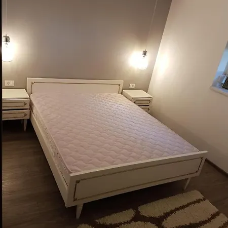 Apartament De Lux Langa Portul Turistic Apartment